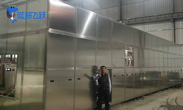 超声波清洗机有哪些特点？一定要用纯水吗？