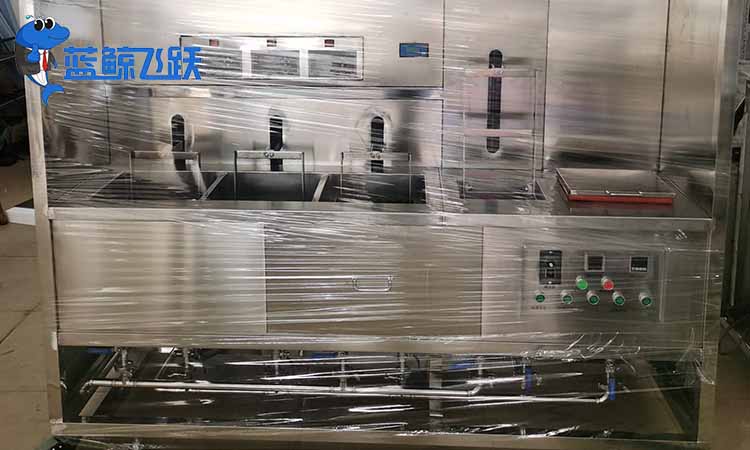 在金属表面处理中，超声波清洗的应用原理和适用范围