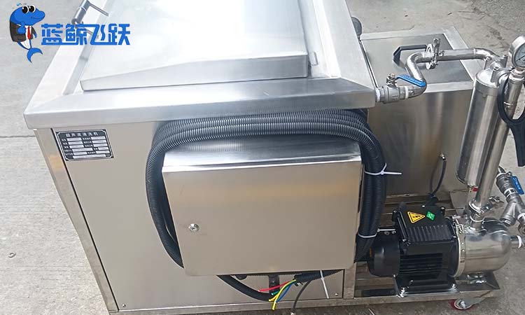 工业油污如何处理？超声波清洗机来帮你