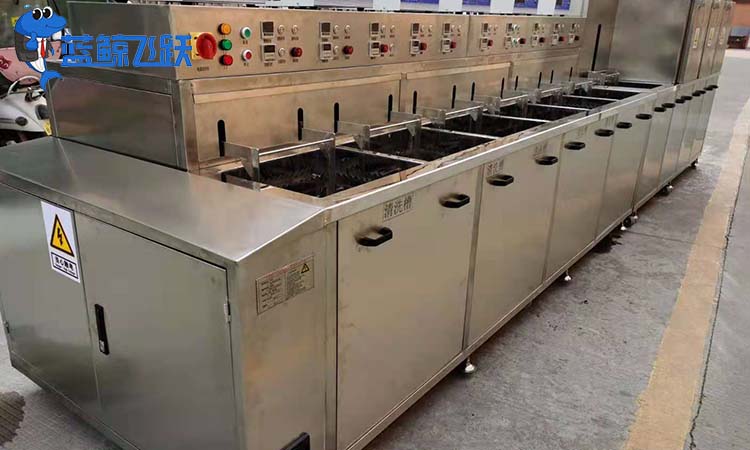 超声波清洗机：原理、部件与应用领域