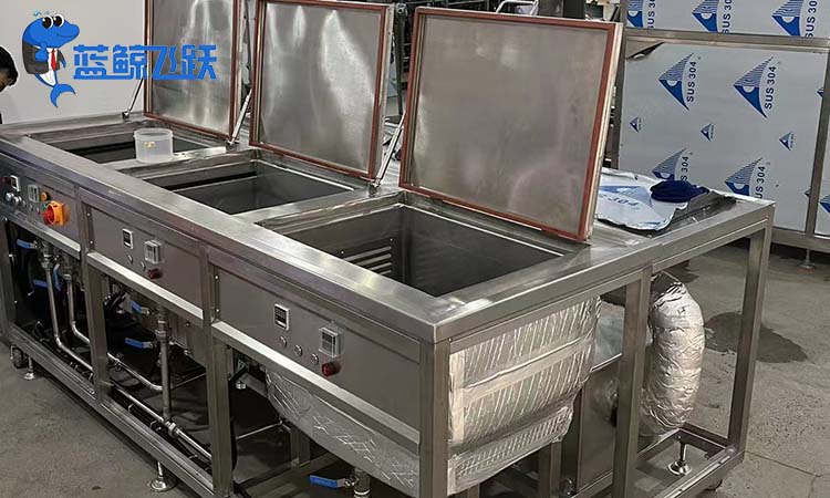 超声波清洗机在化妆品设备清洁中的应用